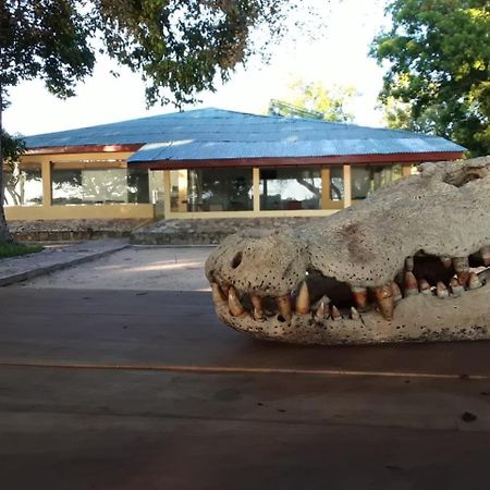 Crocodile Park Bungalow Kataragama Exterior foto
